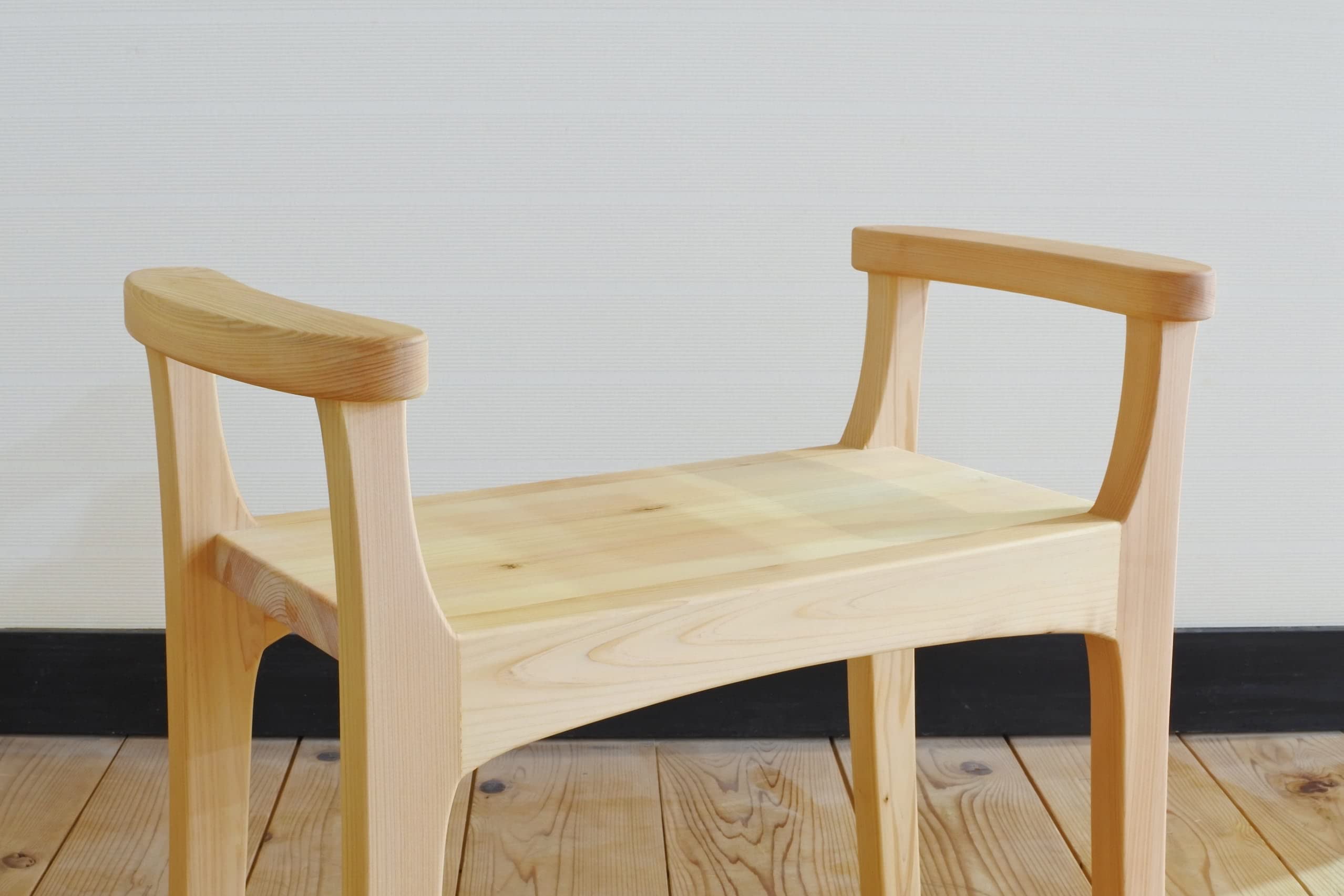 Amazon.co.jp: G.WORKS 紀州ヒノキの玄関スツール : ホーム＆キッチン